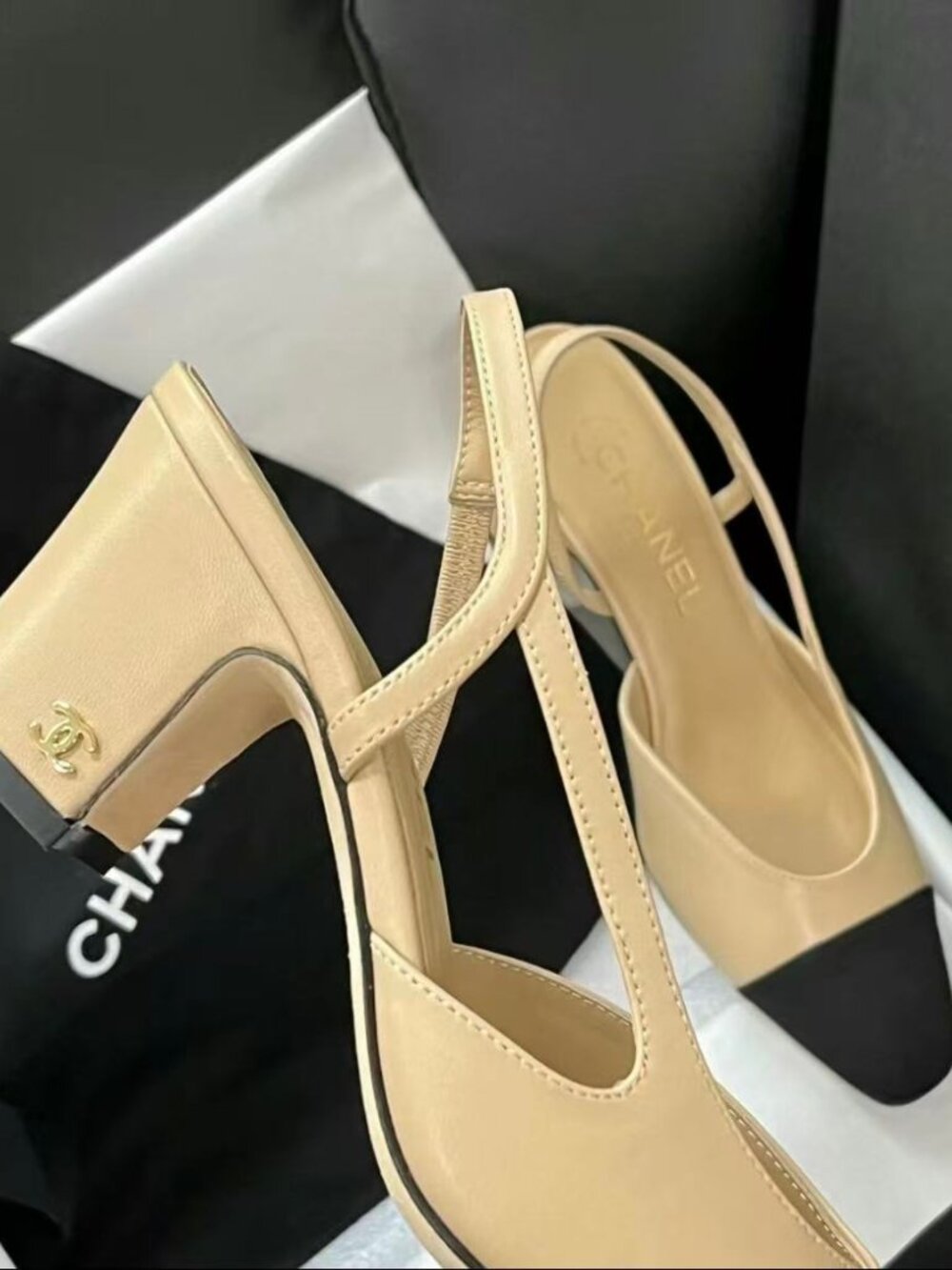 Chanel Two-Tone Slingback Block Heel Pumps Size 37C - Picture 4 of 5